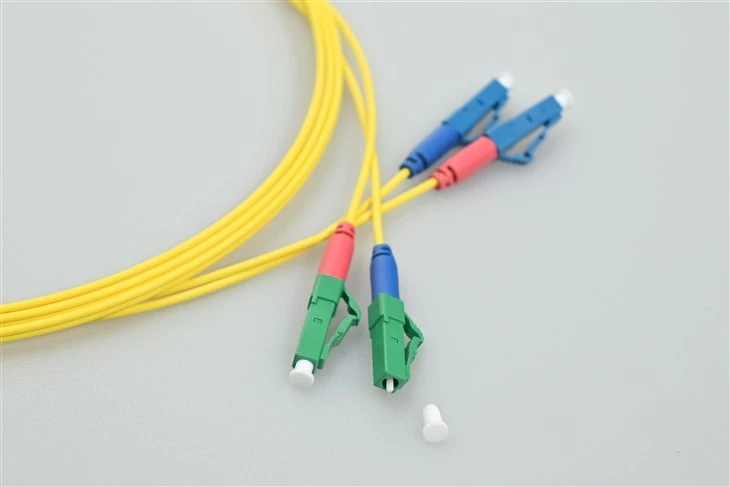 ΜΠΑΛΩΜΑ ΟΠΤΙΚΩΝ ΙΝΩΝ LC APC TO LC UPC DUPLEX